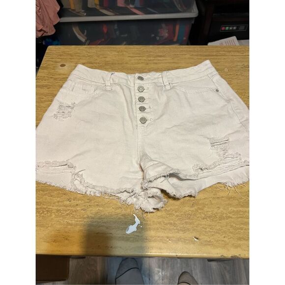 YMI Authentic Jeans Size 7/28 White Shorts - Picture 1 of 4